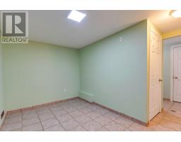 24 Aura Lea Boulevard, Toronto, ON M9M1K3 Photo 32