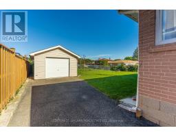 24 Aura Lea Boulevard, Toronto, ON M9M1K3 Photo 35