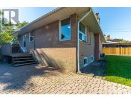 24 Aura Lea Boulevard, Toronto, ON M9M1K3 Photo 39