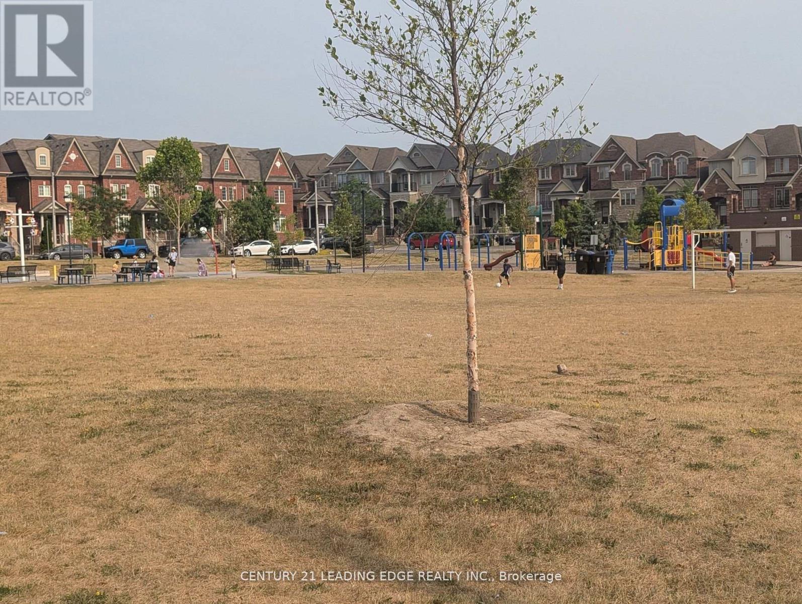 #223 2355 SHEPPARD AVENUE W - 23