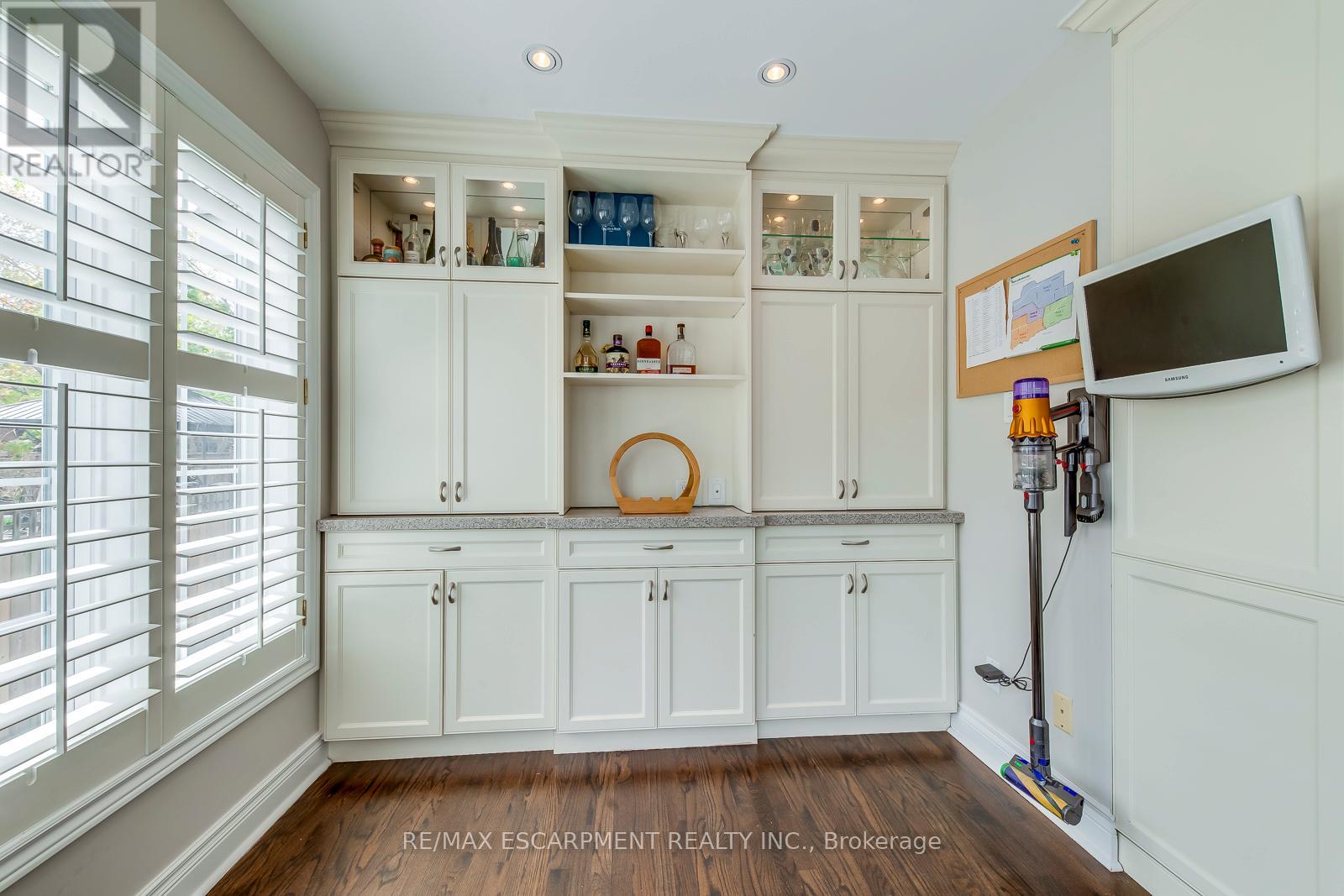 48 Forsythe Street, Oakville, ON photo 19