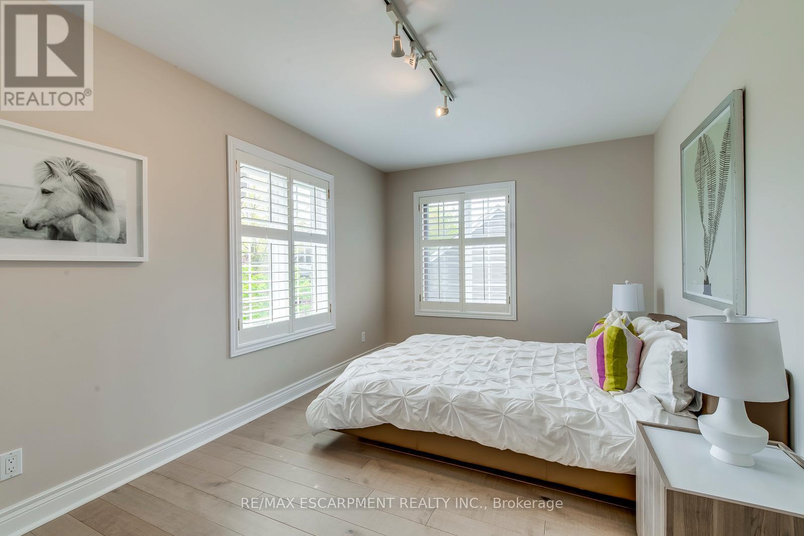 48 Forsythe Street, Oakville, ON photo 31