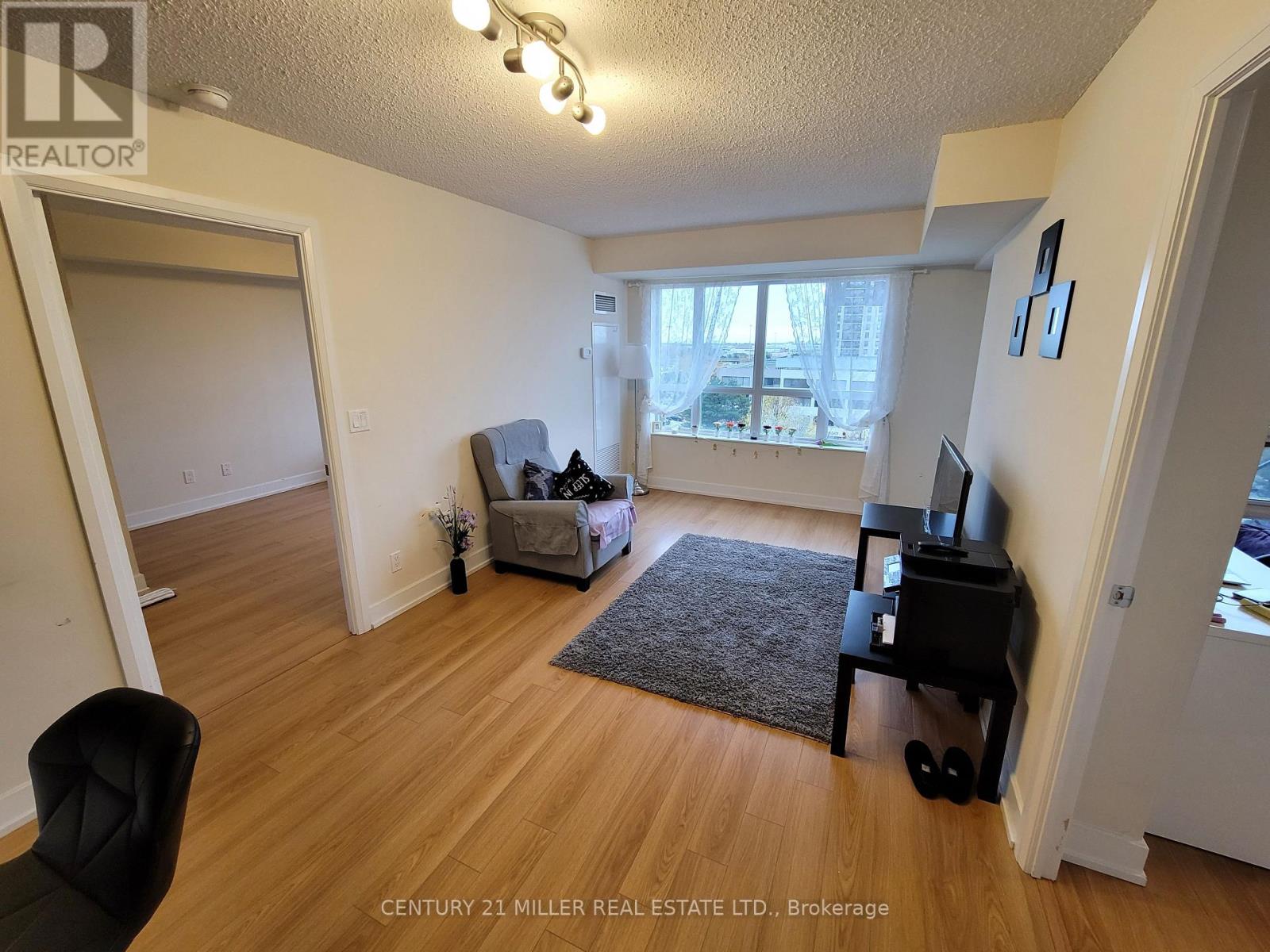 6 Eva Road — photo 36