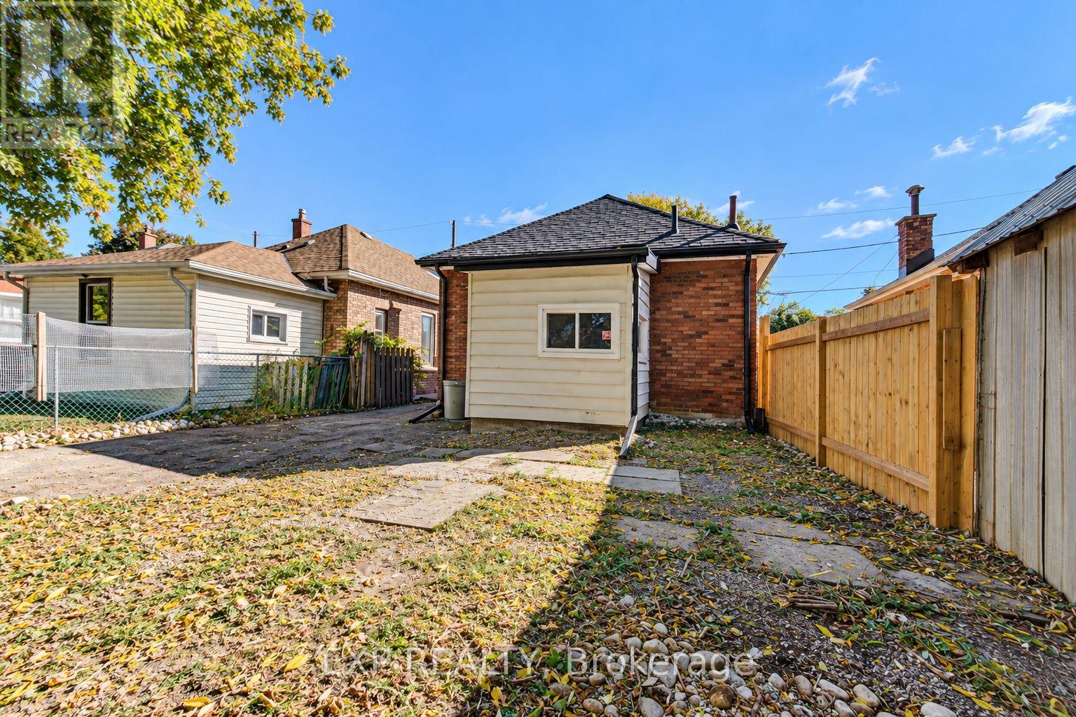 46 Maitland Street, Brantford, ON photo 19