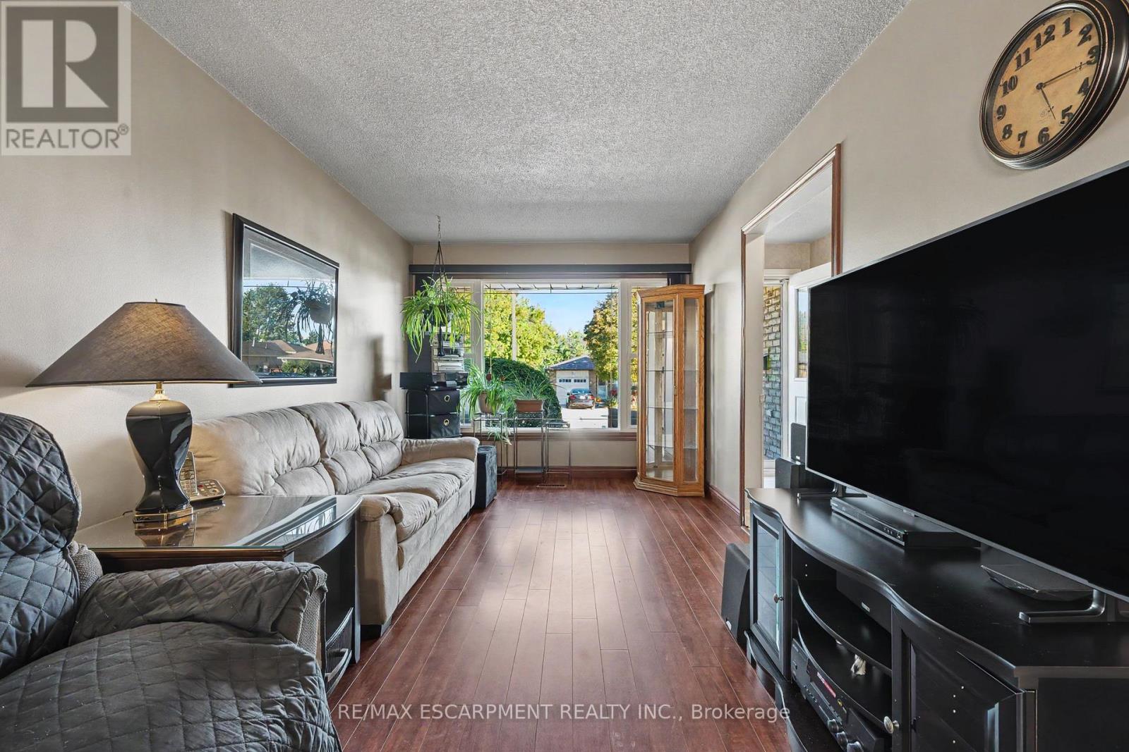 306 Templemead Drive, Hamilton, ON photo 8