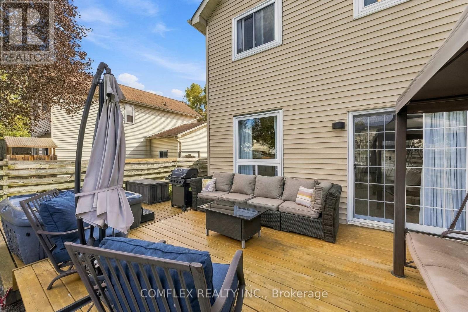 18 STANLEY DRIVE - 41