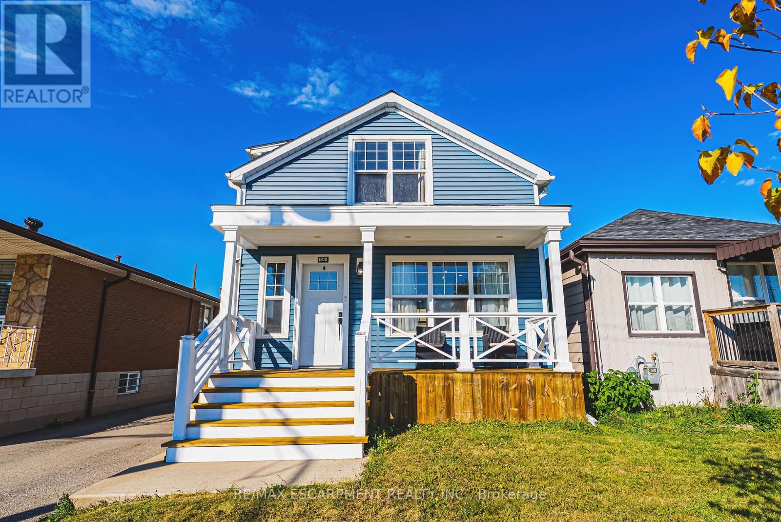 1231 Dunsmure Road, Hamilton, ON photo 2
