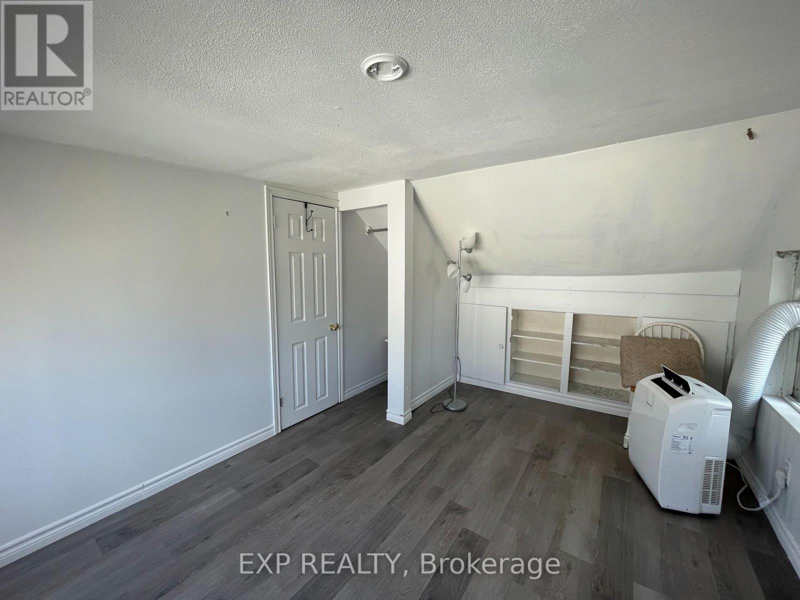 81 HOLMES AVENUE - 2
