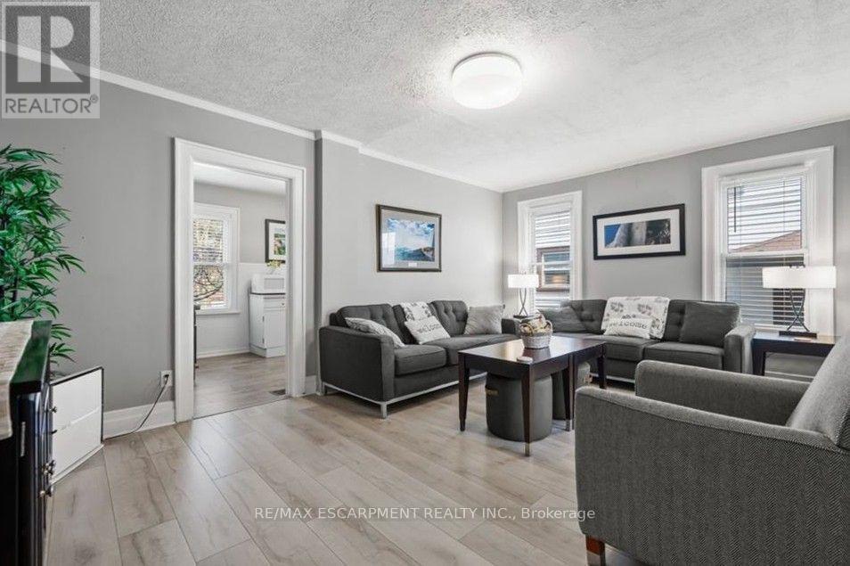 5429 SECOND AVENUE - 3