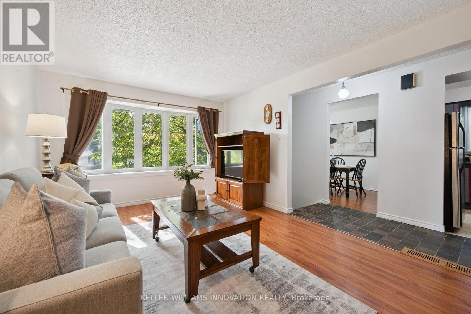 128 BRIAR KNOLL DRIVE — photo 3