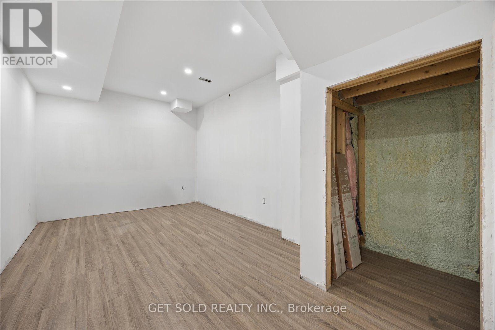 34 HUGGINS DRIVE - Image 29