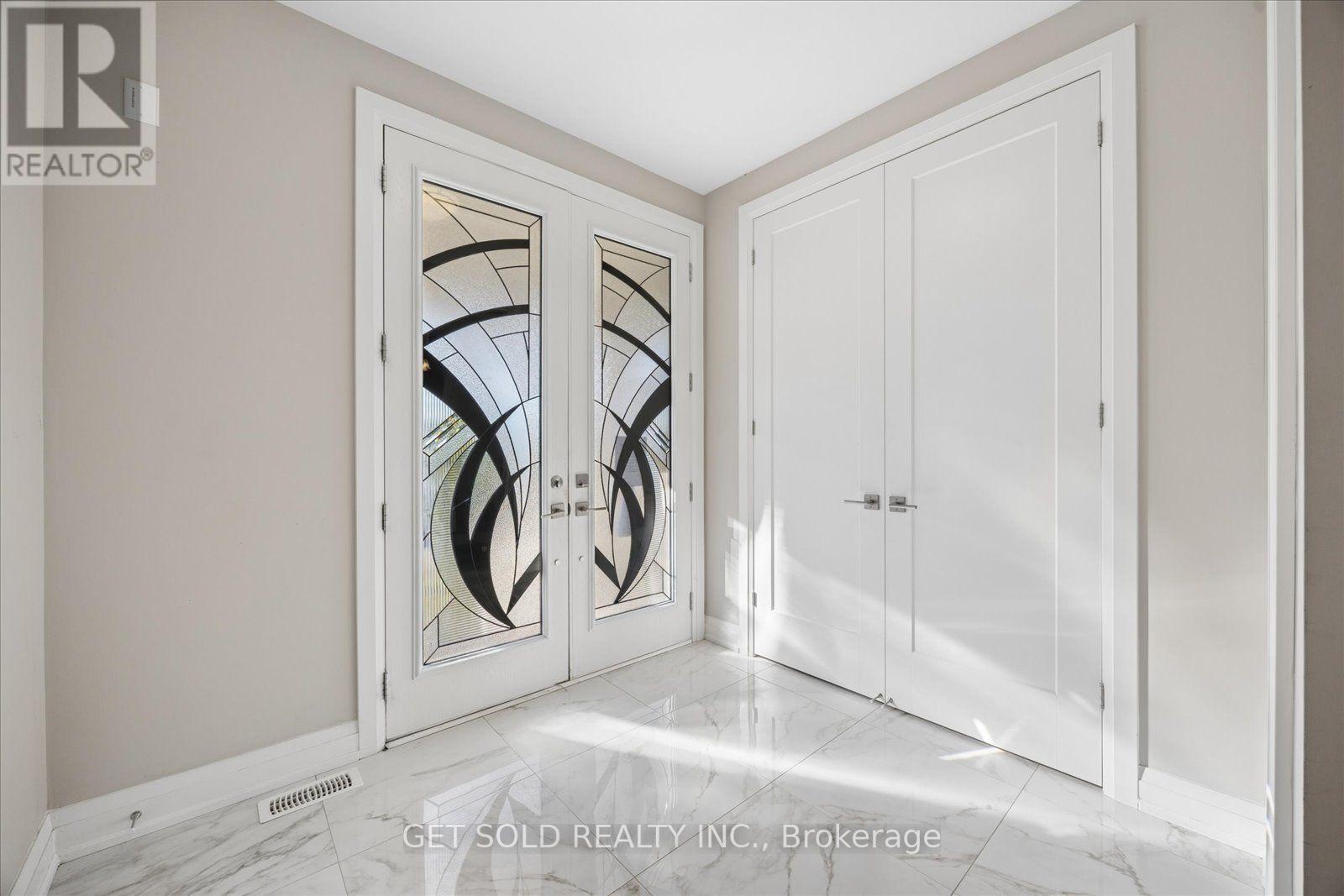 34 HUGGINS DRIVE, Whitby — photo 6
