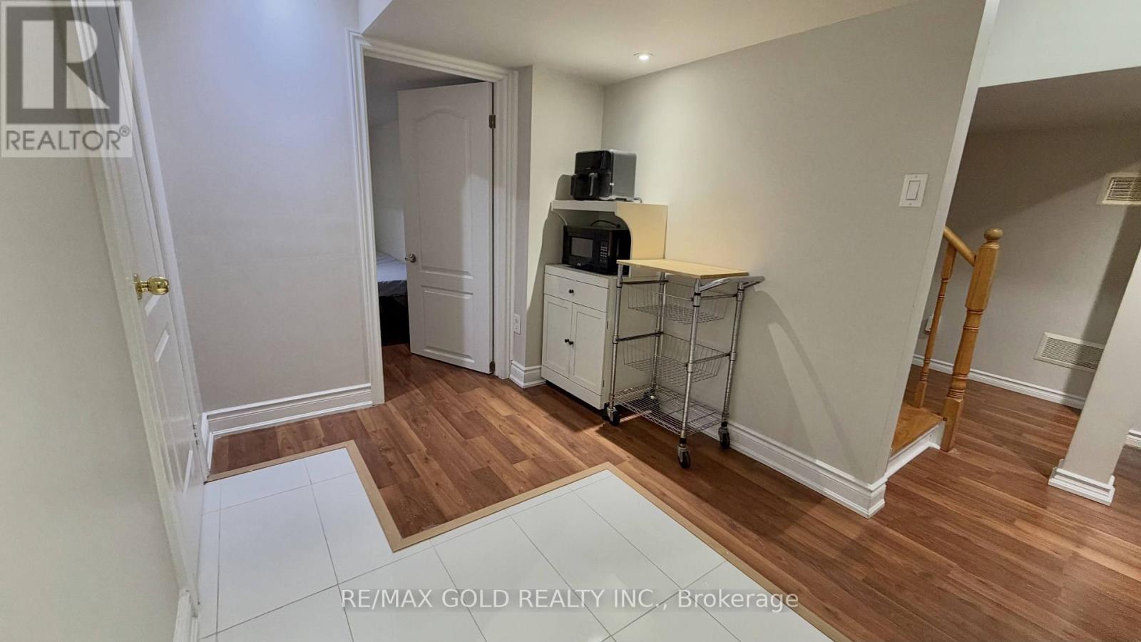 244 Brisdale Drive — photo 10