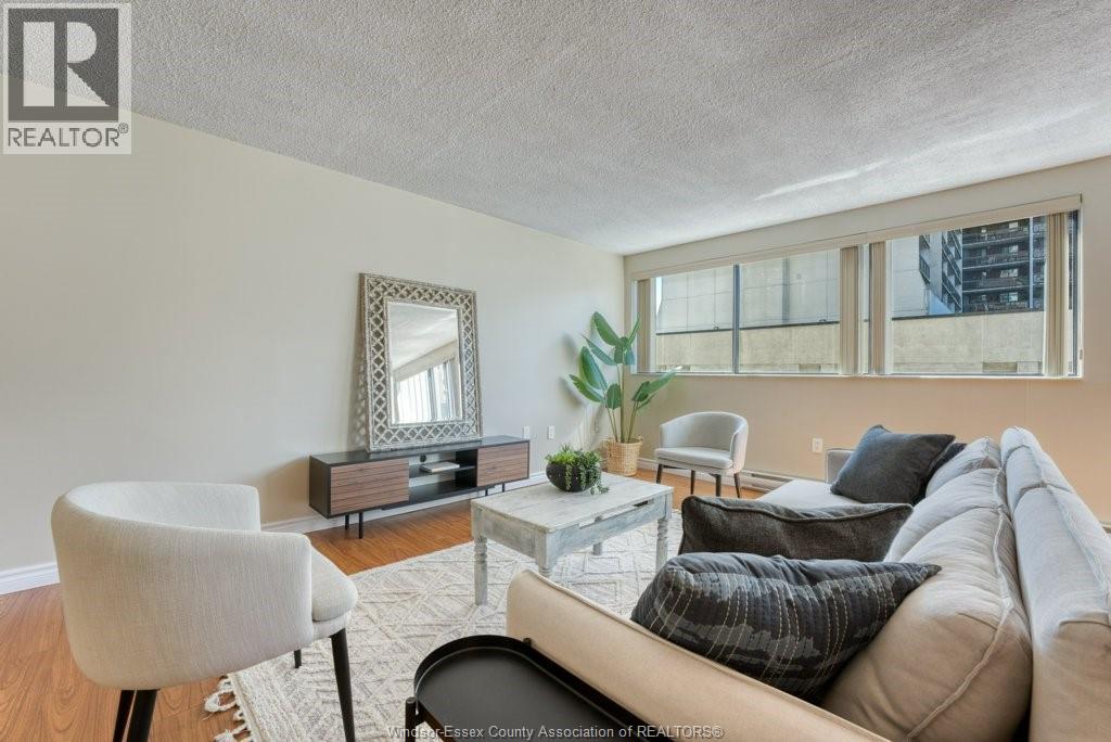 380 Pelissier Street — photo 7
