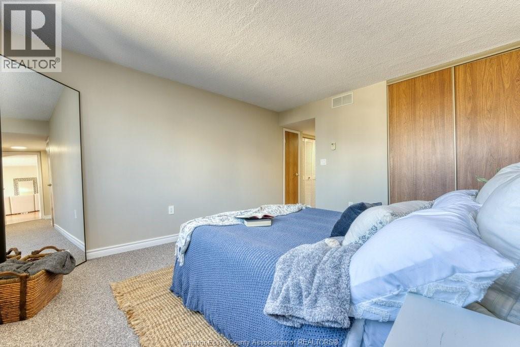 #405 380 PELISSIER STREET - 20
