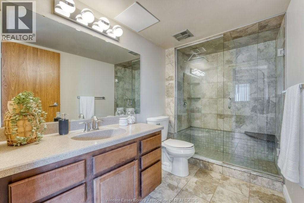 #405 380 PELISSIER STREET - Image 23