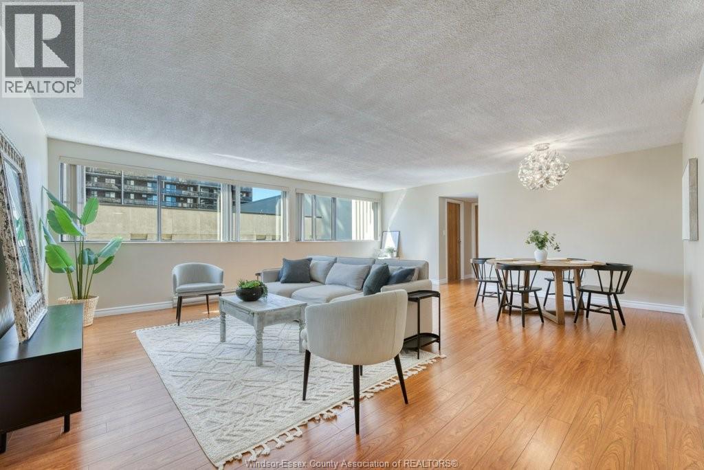 #405 380 PELISSIER STREET - 5