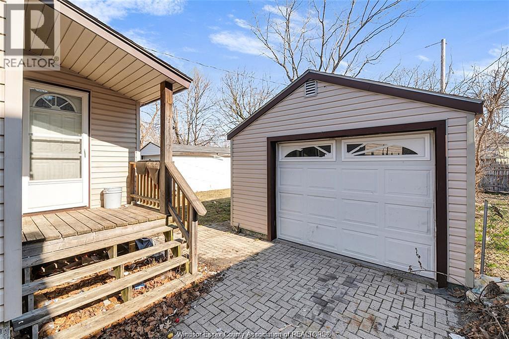 822 PARTINGTON AVENUE - Image 20