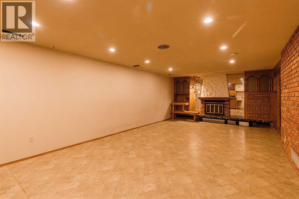 4007 14A Street SW - 29