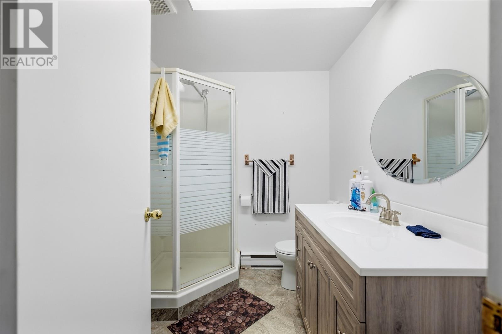 435 Chambers Ave — photo 21