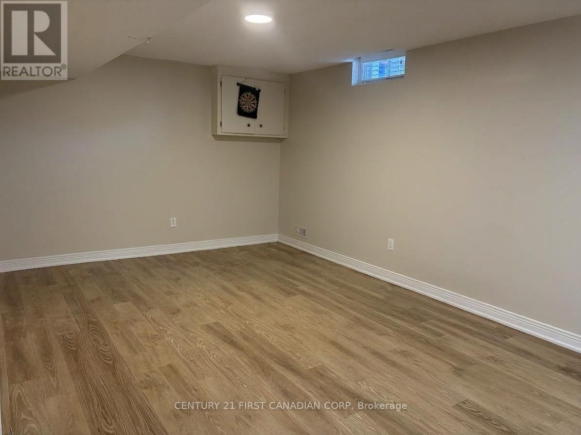 189 Homestead Crescent — photo 14