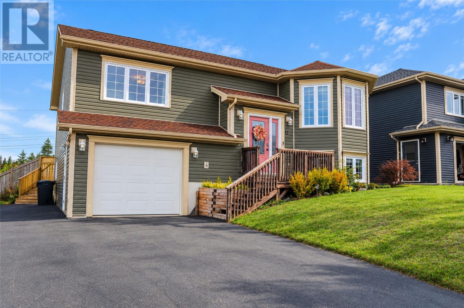 12 Starlight Drive
