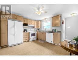 20 Spring Meadow Court thumbnail 16