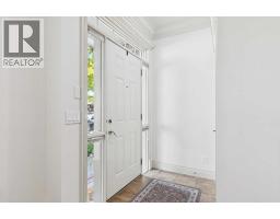 1, 2413 2 Avenue NW - photo 5