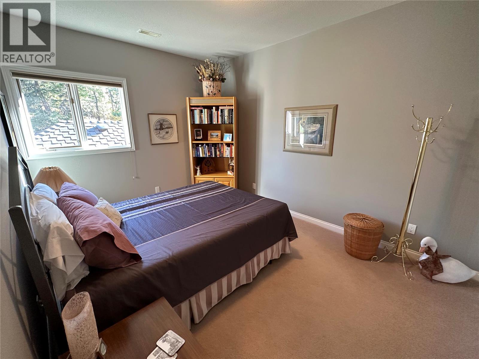 #27 83 Peregrine Way - 43