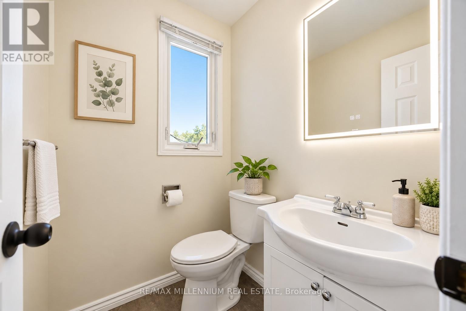 1855 MALDEN CRESCENT - 16