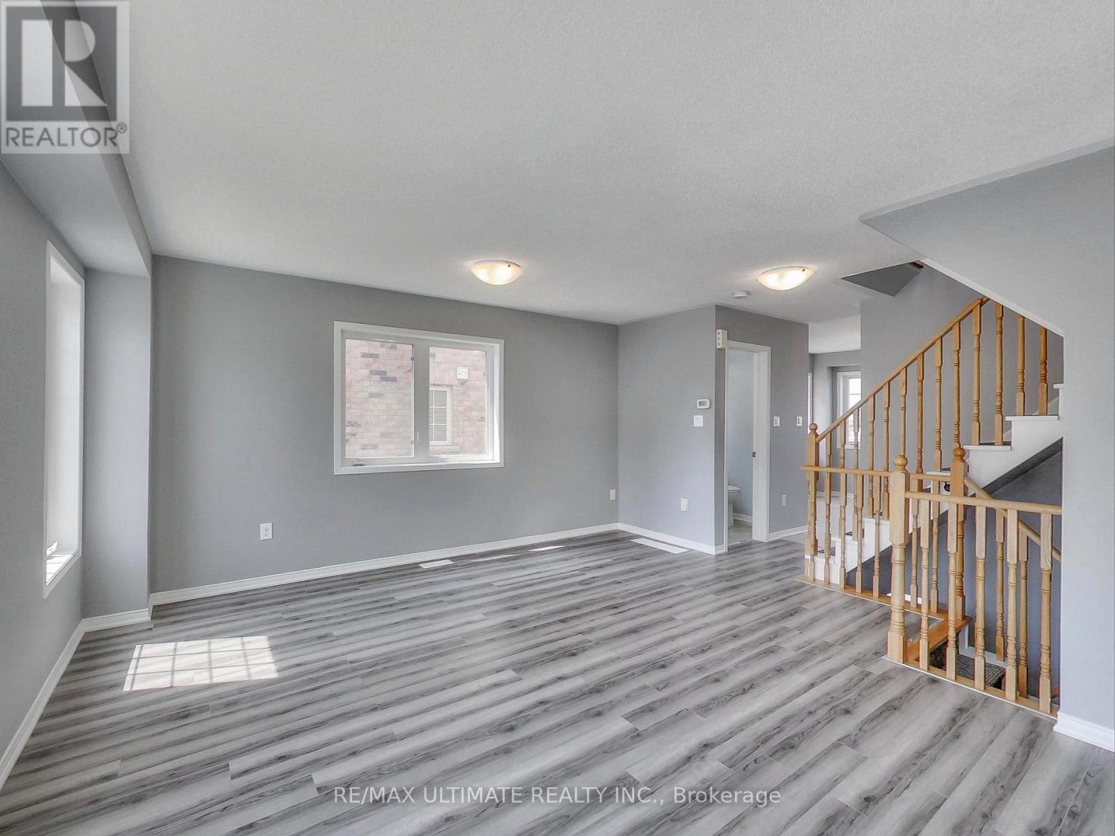 487 Rossland Road East, Ajax, ON photo 13