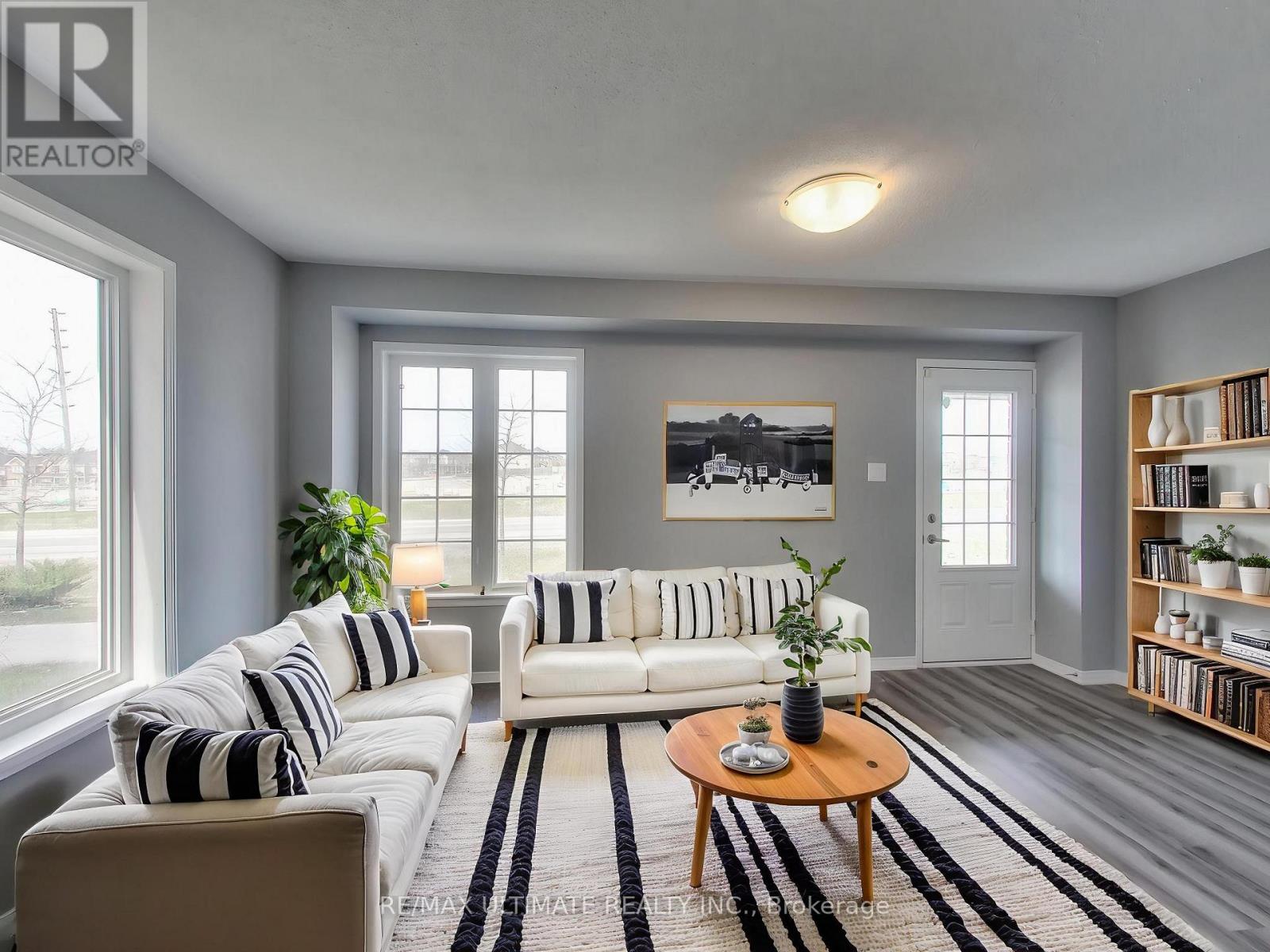 487 Rossland Road East, Ajax, ON photo 4