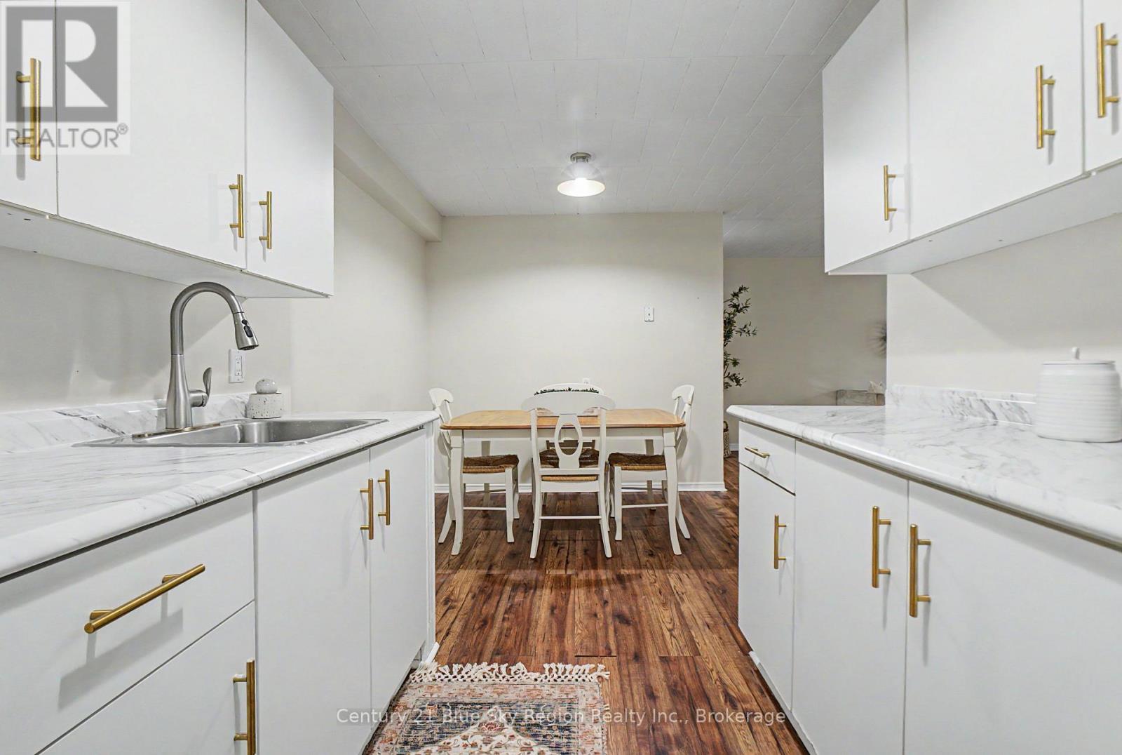 #108 213 LEONARD STREET - Image 15