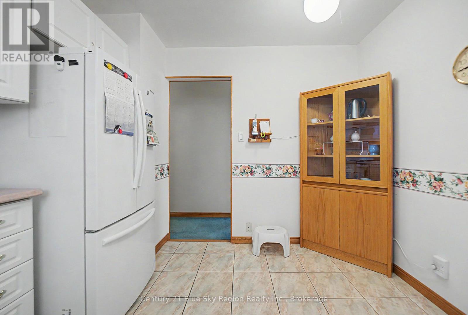 29 BEAVER CRESCENT - 13