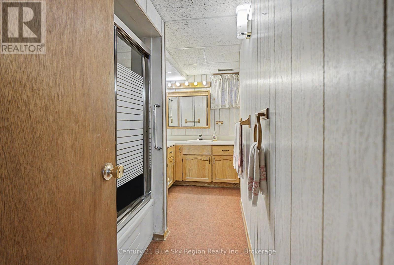 29 BEAVER CRESCENT - 20