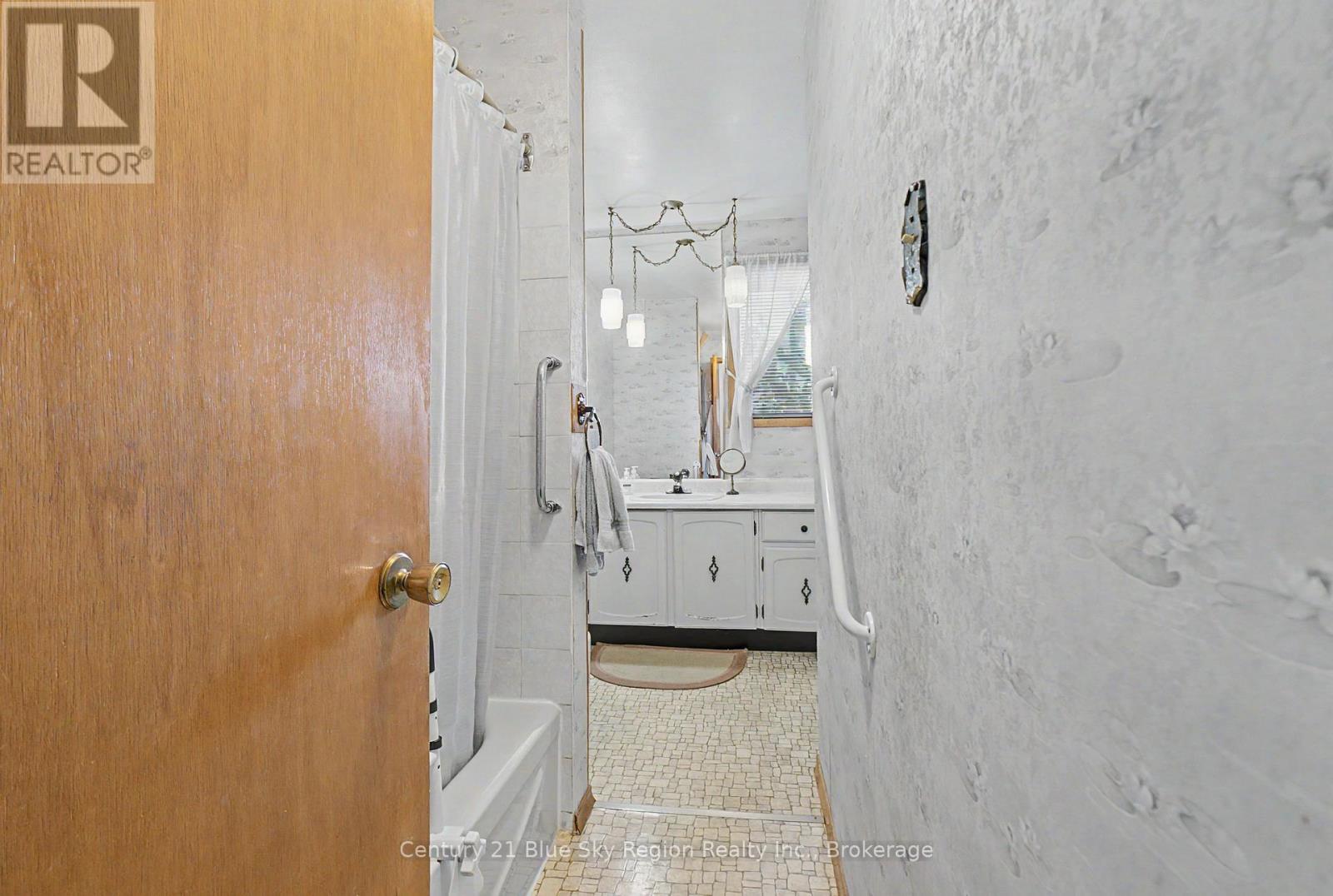 29 BEAVER CRESCENT - Image 22
