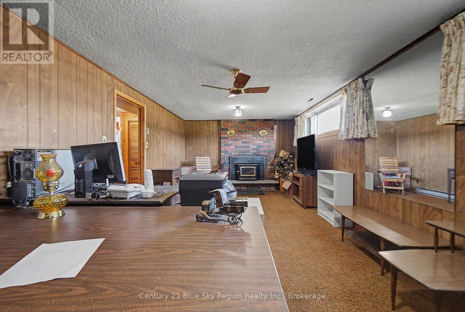 29 BEAVER CRESCENT - 25