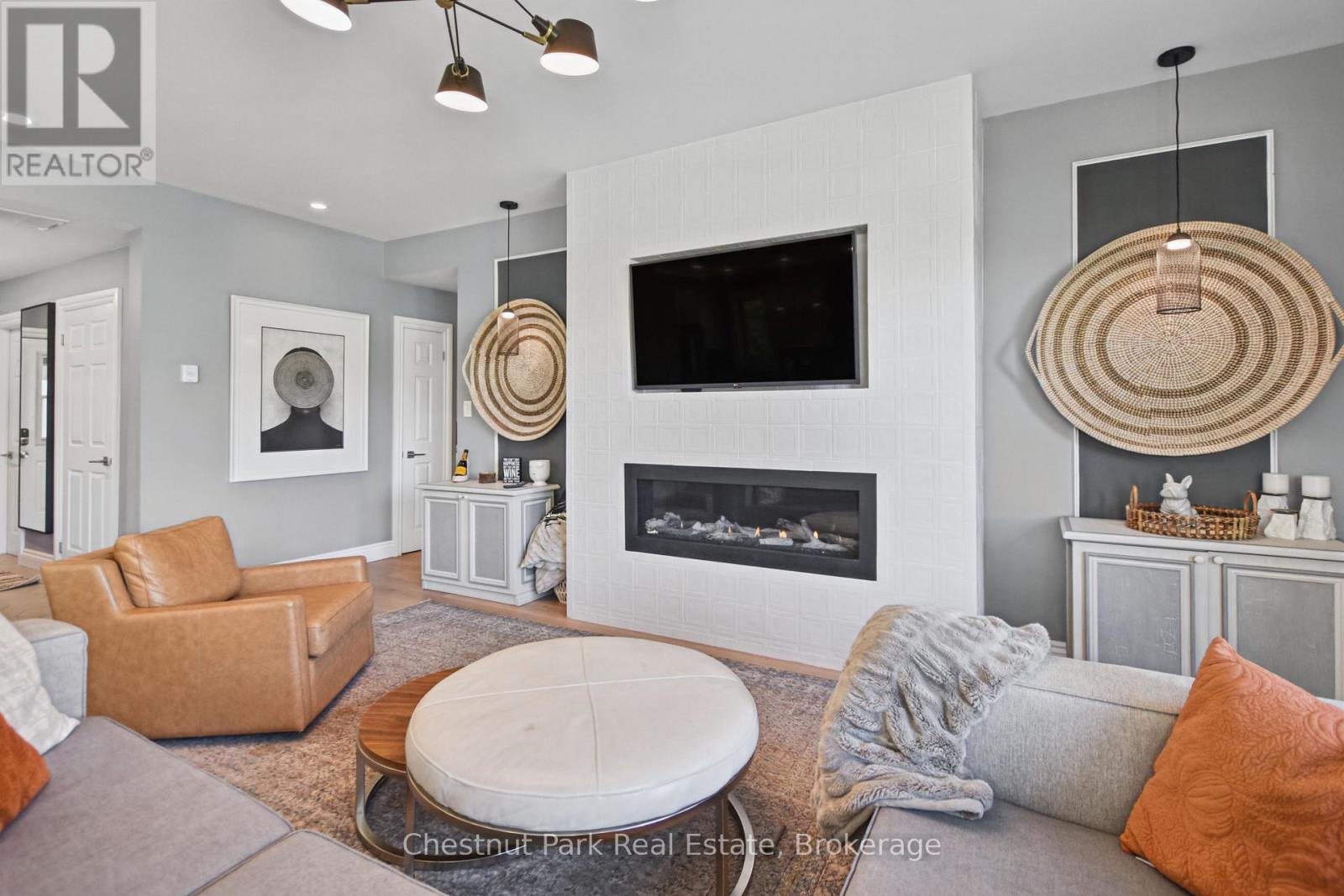 658 Johnston Park Avenue — photo 12