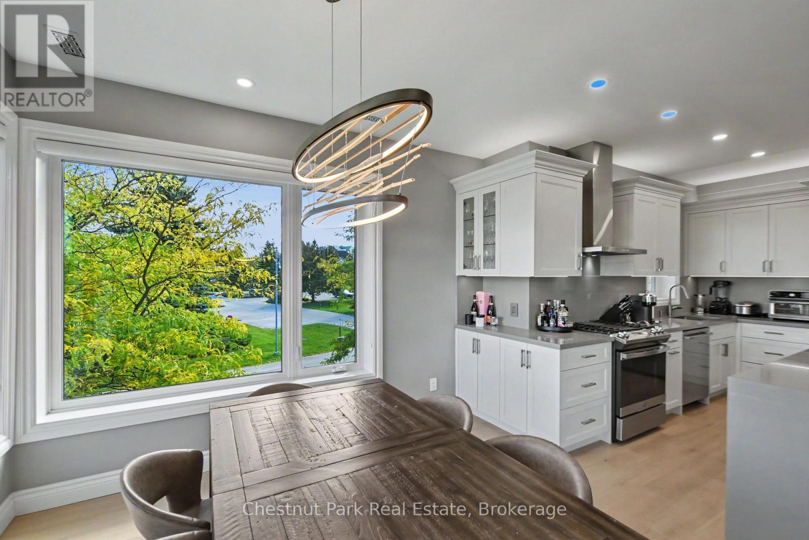 658 Johnston Park Avenue — photo 16