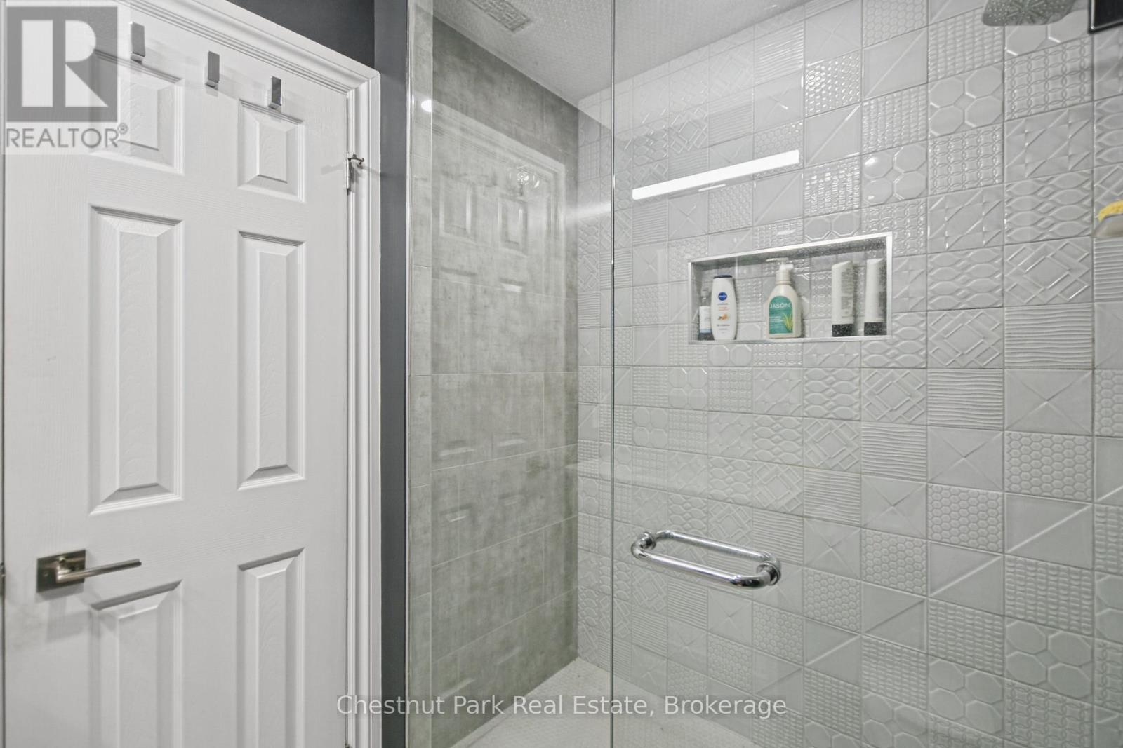 658 Johnston Park Avenue — photo 26