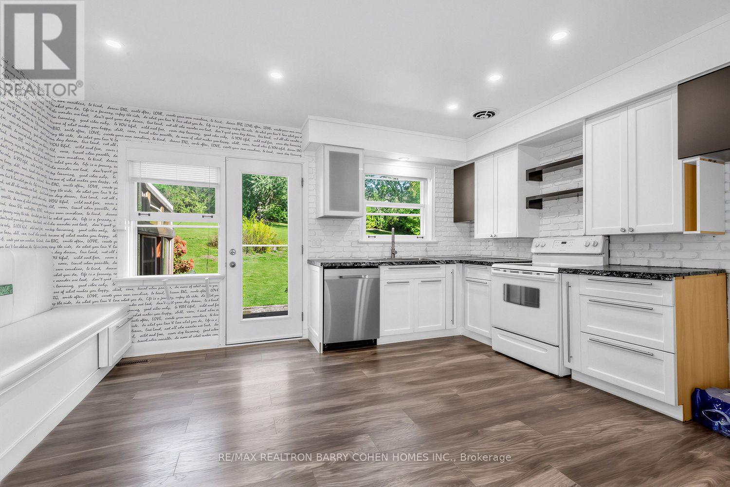19 Oakbank Road, Vaughan, ON photo 13