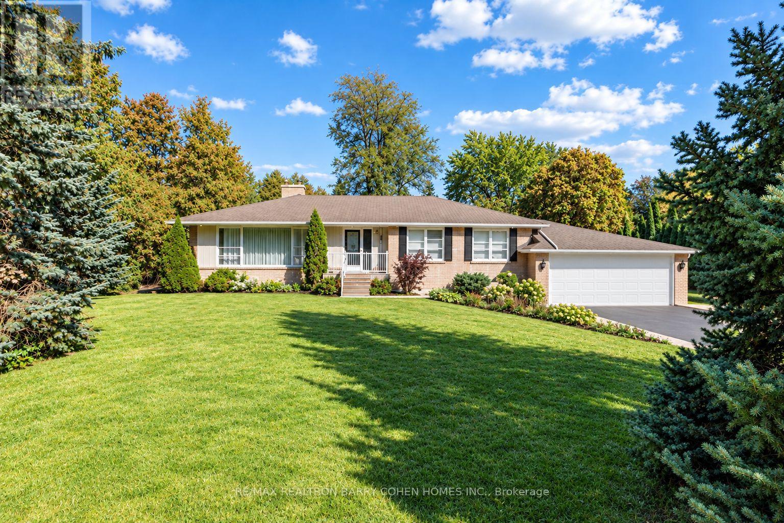 19 Oakbank Road, Vaughan, ON photo 3