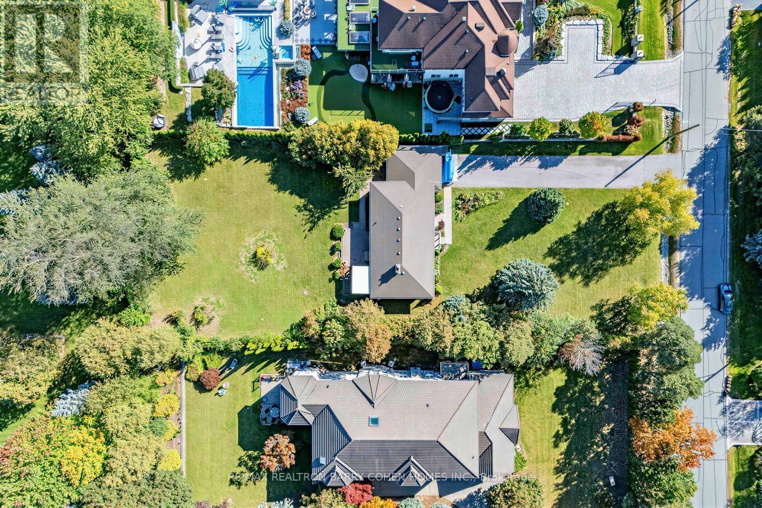 19 Oakbank Road, Vaughan, ON photo 5