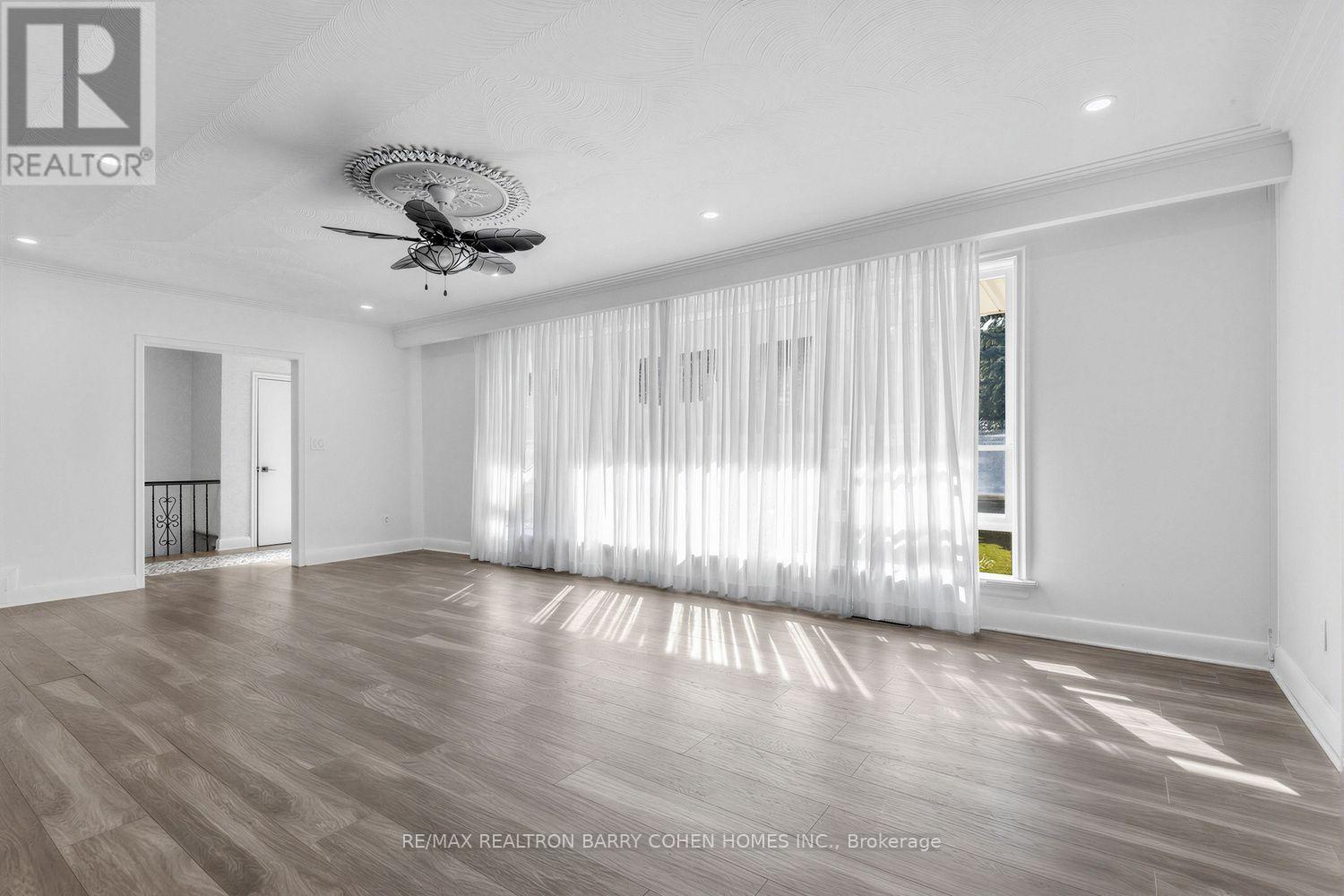19 Oakbank Road, Vaughan, ON photo 8
