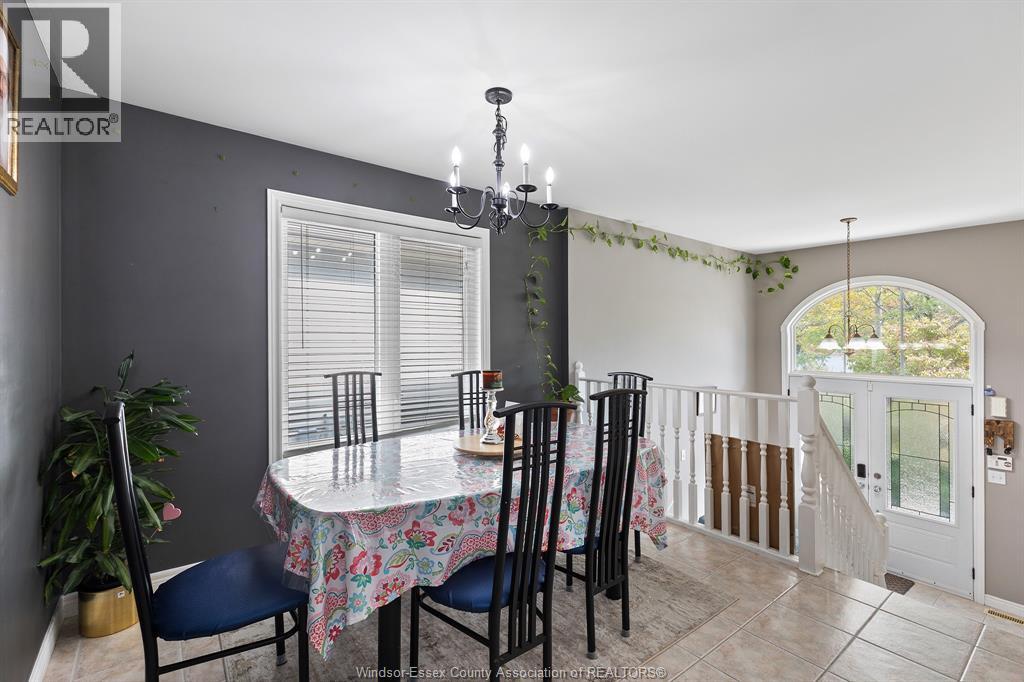 1685 CHATEAU AVENUE - 3