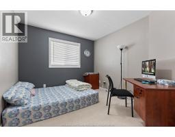 Family room/Fireplace - 1685 Chateau Avenue, Windsor, ON N8P1M4 Photo 8