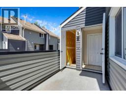 252, 66 Glamis Green SW - photo 3