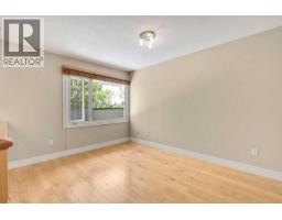 252, 66 Glamis Green SW - photo 10