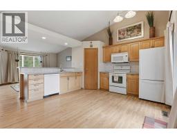 115 Cougar Road N - photo 9