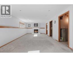 115 Cougar Road N - photo 25